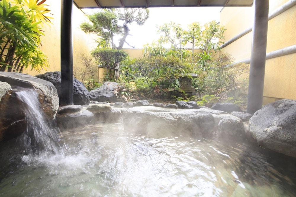 ホテル ～囲炉裏＜Irori＞ダイニング～ ゆとりろ西伊豆 エクステリア 写真